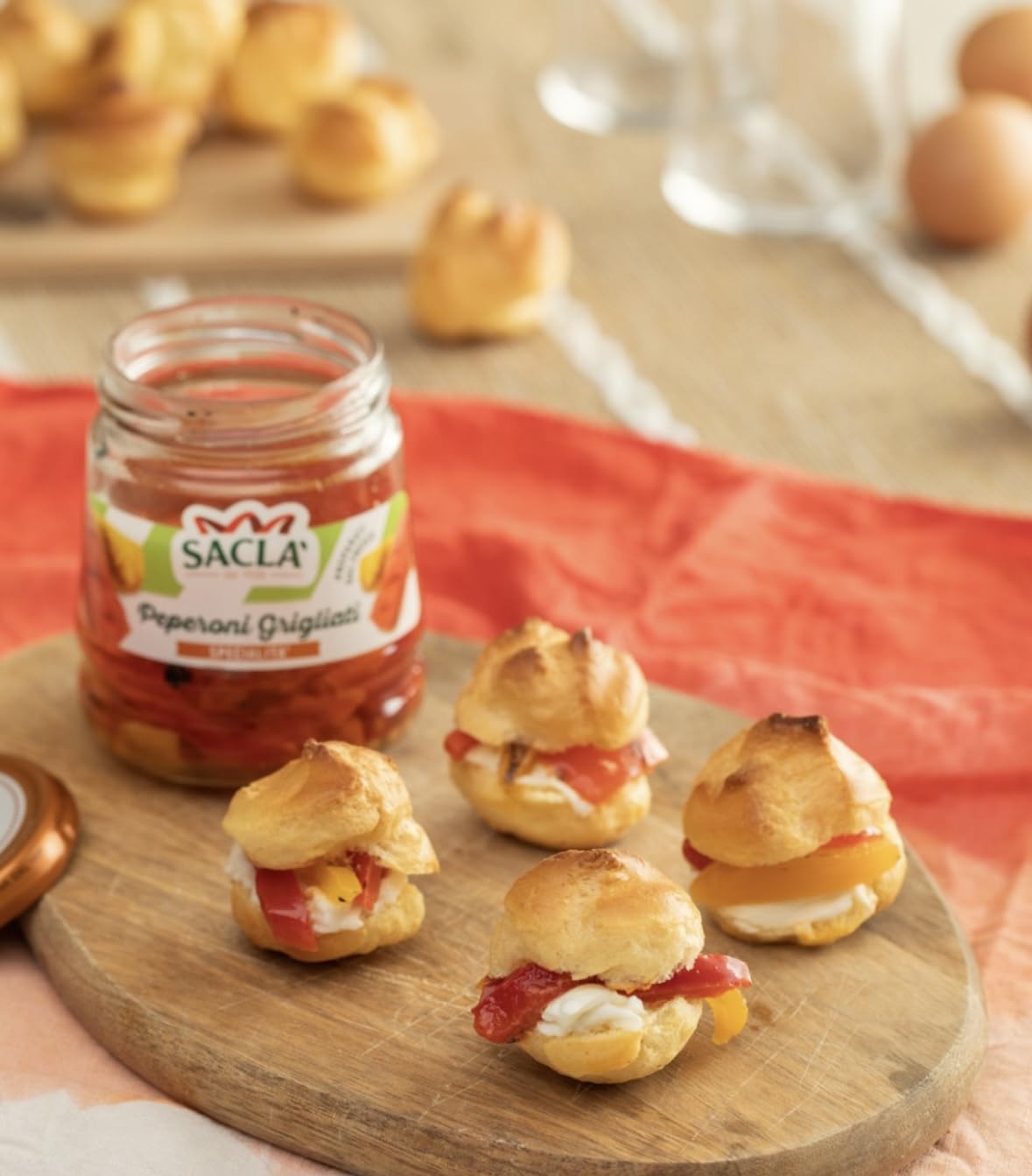 SACLA Peperonata Peppers in Tomato Sauce Antipasti | Italian Sweet Bell Peppers in Tomato Sauce with Onions & Olive Oil | 10.23 oz Glass Jar | Non-GMO Vegan Antipasto | Imported from Italy