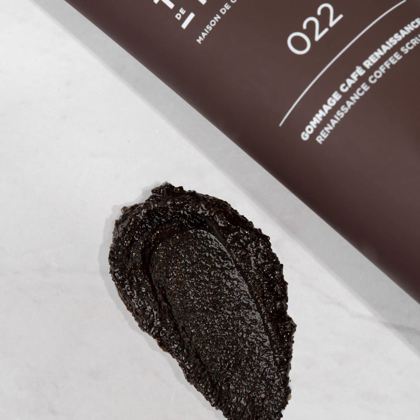 TERRE DE MARS Renaissance Coffee scrub Paste, Cosmos Natural Certified, Infused With Coffee Powder, Bamboo Stem and Argon, Revitalizes, Exfoliates and Hydrate For Silky Soft Skin, 150ml