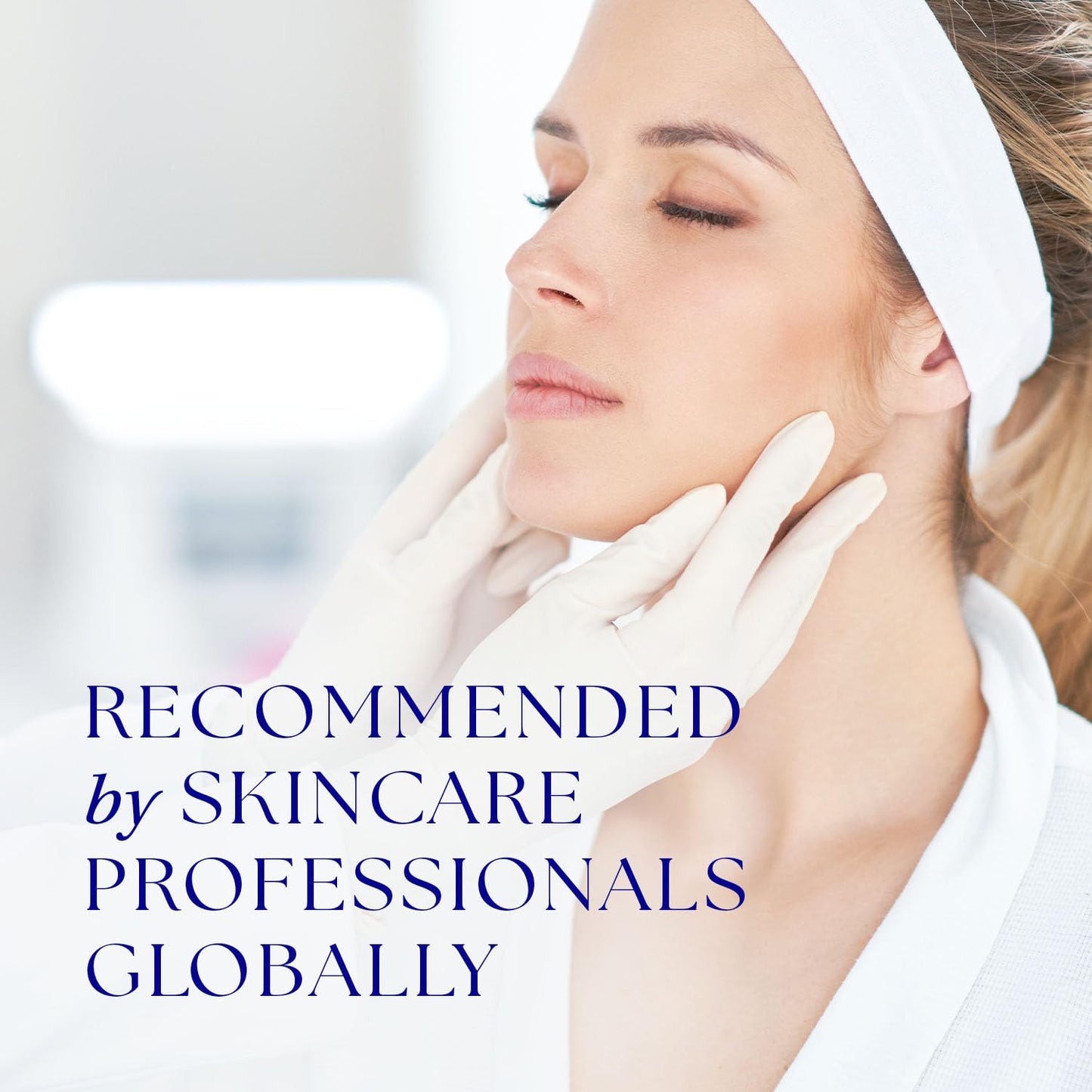 iS CLINICAL Brightening Complex, Skin Brightening Complex, Addresses Age Spots