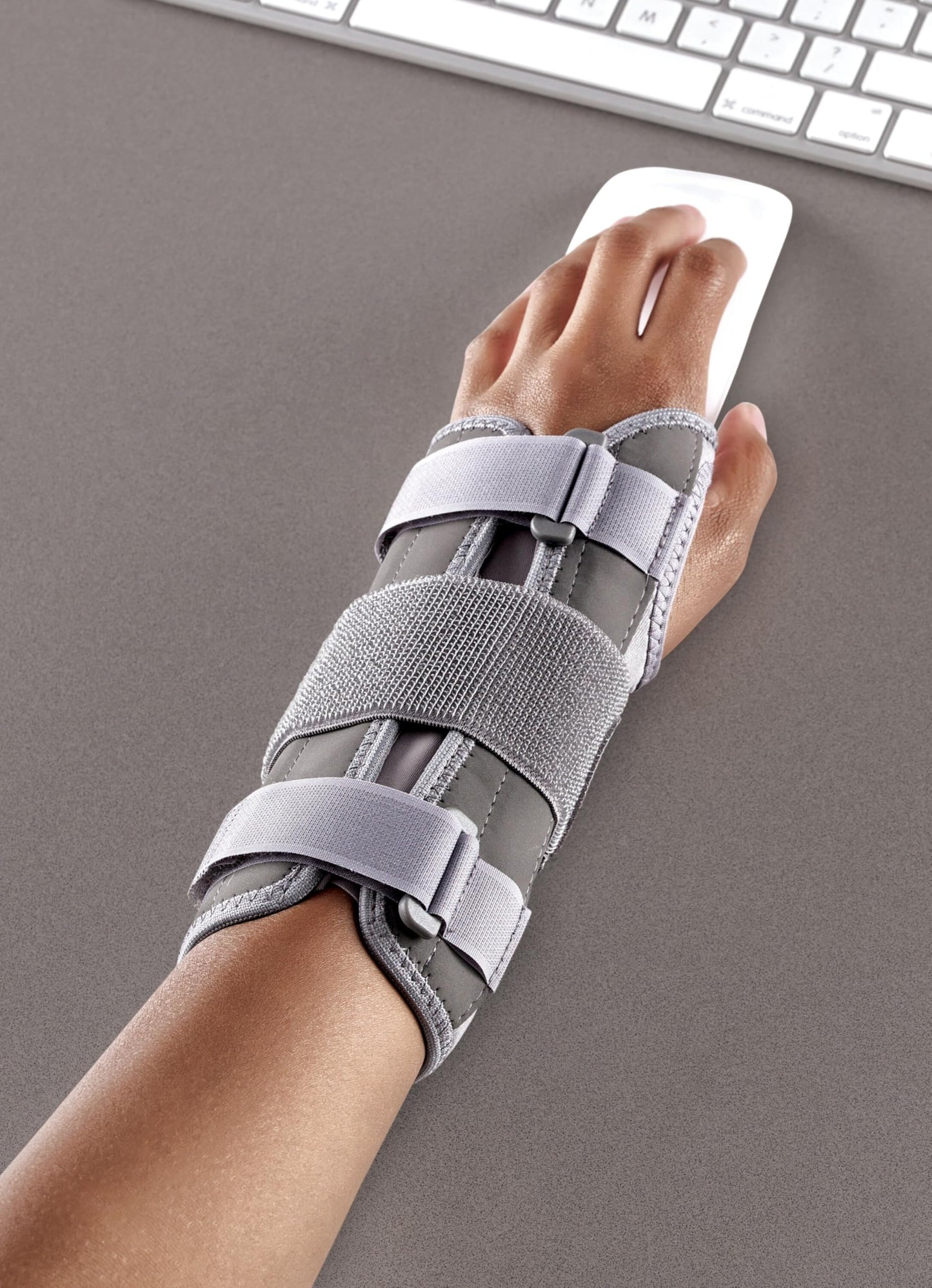 ACE Deluxe Wrist Stabilizer, Left Hand, Helps Relieve Symptoms of Carpal Tunnel Syndrome, Adjustable, Stabilizing, Firm Support