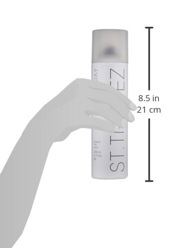 St.Tropez Sunlit Skin Bronzing Tint and Liquid Bronzer For Face & Skin, Creates A Sun-Kissed Glow with Hyaluronic acid, 1 FL OZ