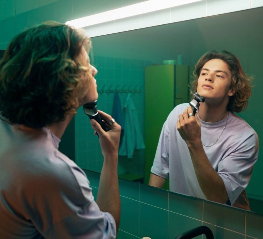 Philips Norelco X5004 Rechargeable Wet & Dry Shaver with Precision Trimmer