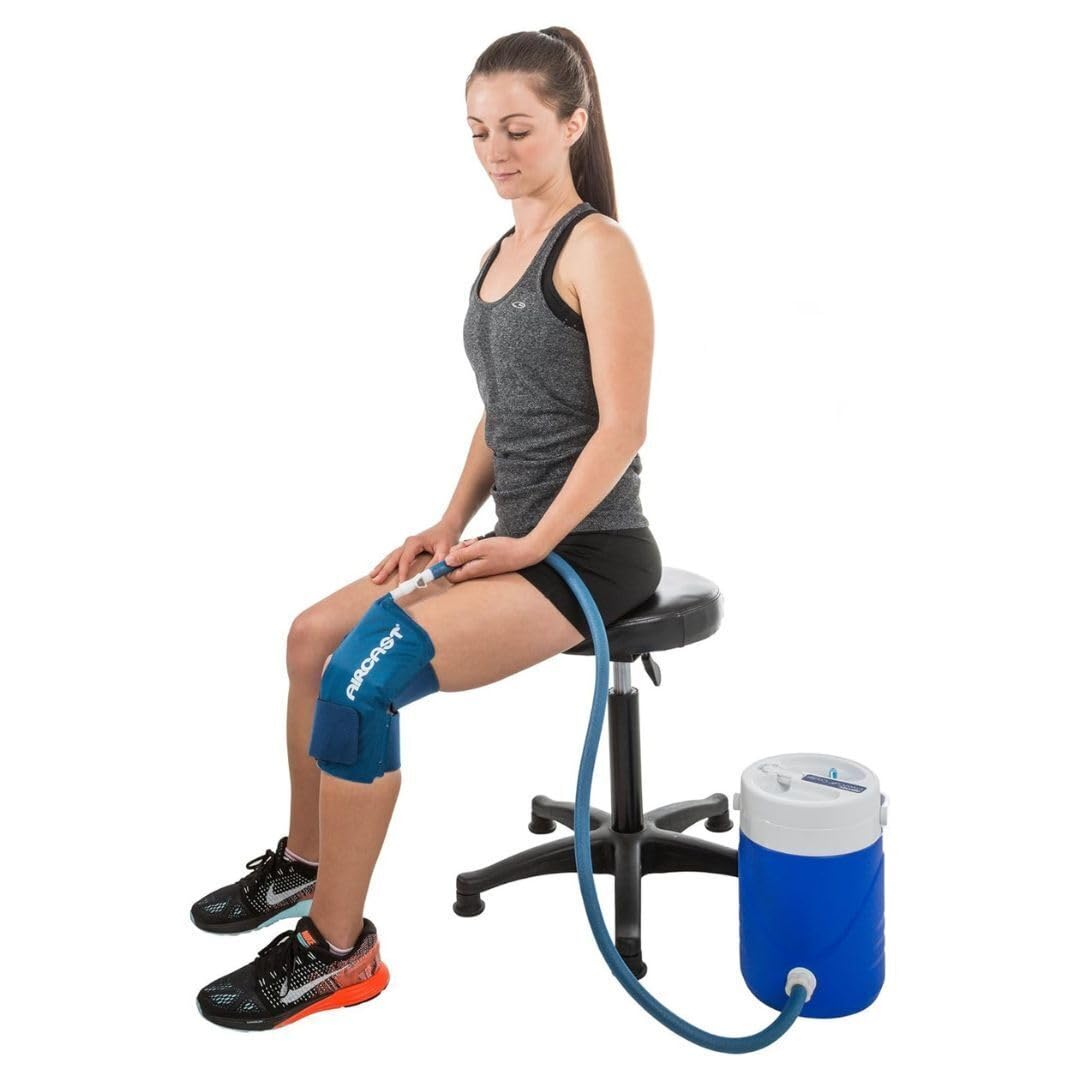 Aircast Cold Therapy Universal Fit Knee Cryo and Cuff with Gravity-Fed Non-Motorized Cooler for Maximum Cryotherapy (Blue, Medium)