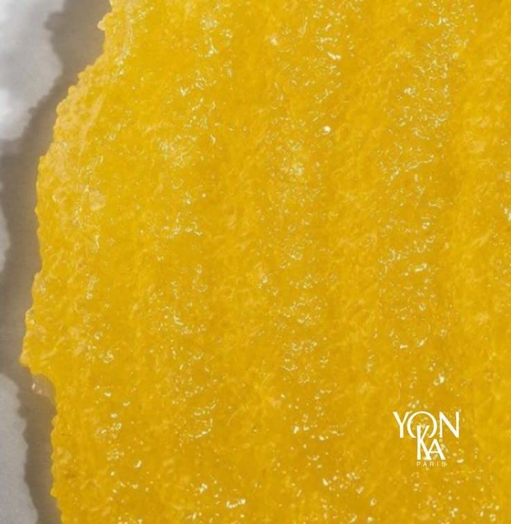 Yon-Ka Mandarin Sugar Scrub | Exfoliating Body Scrub with Brown Sugar and Sunflower Oil | Gentle Natural Ingredients Hydrate and Moisturize Dry Skin | Sweet Orange and Citrus Scent | 7.05 oz