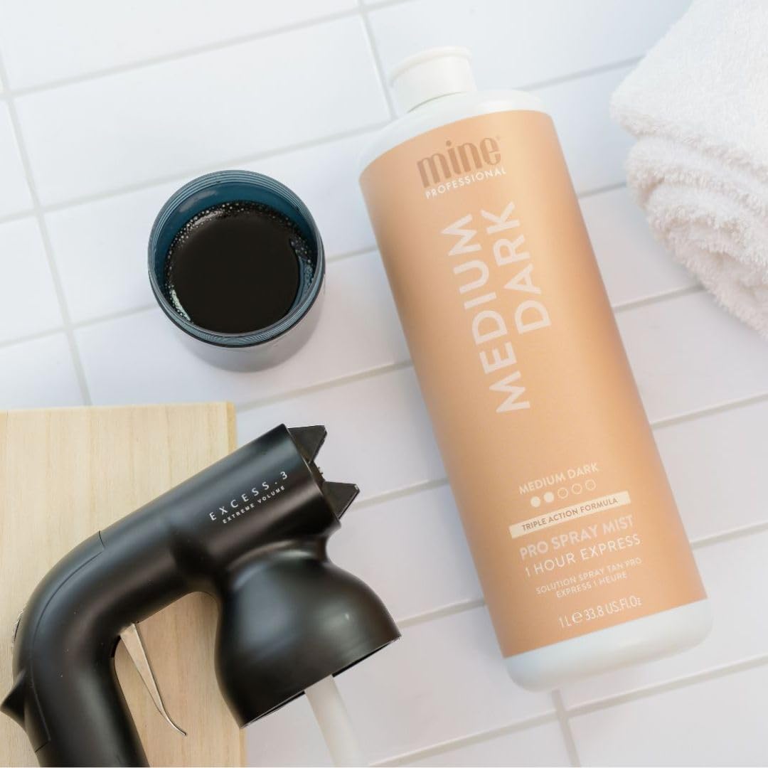 MineTan Profressional Spray Tan Machine | Tan.Handy - Lightweight, Hand-Held, Mobile Fake Tanning Kit, All-in-1 Applicator Gun & Mini Turbine, Portable Sunless Tanner Tool, Airbrush Finish