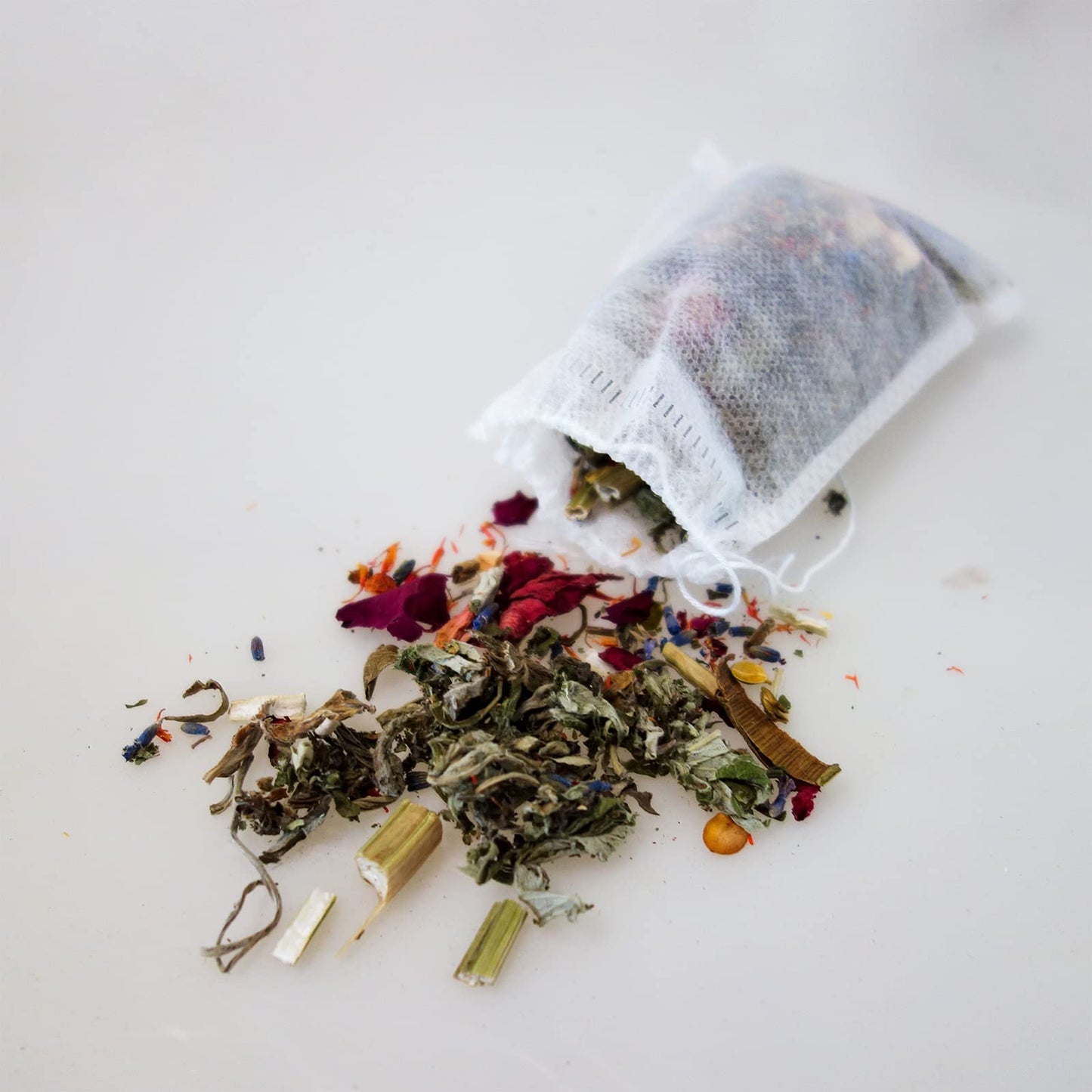 Yoni Steam Herb for Women pH Balance, Natural Feminine Vaginal Herbs Cleansing Rejuvenate, Herbal Blend, 7 Filter Bags Vaginal Herbs