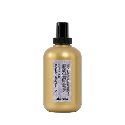 Davines This Is A Blow Dry Primer, No Hold Volume & Anti-Humidity Spray - Preps Hair for Styling, Protects from Heat & Adds Natural Shine, 8.45 Fl Oz