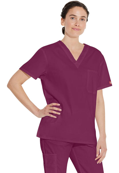 Dickies EDS Signature Scrubs for Women and Scrubs for Men, Unisex One Pocket V-Neck Top in Soft Brushed Poplin 83706