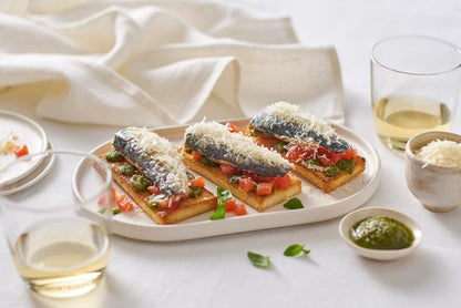 Ortiz Sardines A la Antiqua 'Old Style', Moist and Tender, Wild Caught in Spain and Hand-Packed in Premium Extra Virgin Olive Oil, Enjoy in Salads, Sandwiches and on Toast, 6.7oz Jar (Pack of 1)