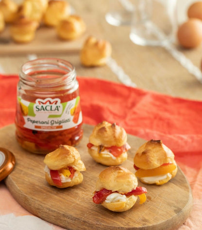 SACLA Peperonata Peppers in Tomato Sauce Antipasti | Italian Sweet Bell Peppers in Tomato Sauce with Onions & Olive Oil | 10.23 oz Glass Jar | Non-GMO Vegan Antipasto | Imported from Italy