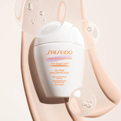 Shiseido Urban Environment Oil-Free Sunscreen SPF 42 - Protects, Hydrates, Mattifies & Works as Face Primer - Water Resistant for 40 Minutes - Non-Comedogenic