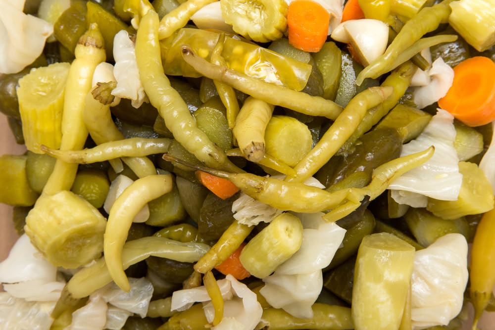 Uncle Giuseppe’s Giardiniera – 32 fl oz Jar – Italian-Style Pickled Vegetable Medley, Crisp & Zesty, All-Natural (Pack of 1)