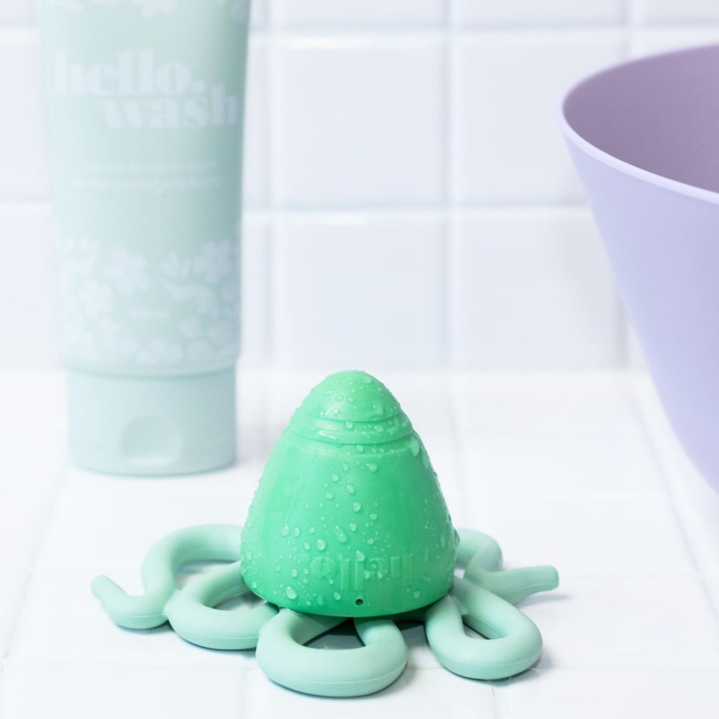 Hello Period Cup Low Cervix Menstrual Cup | Award Winning Reusable Soft Flexible Alternative to Pads & Tampons | Sustainable Feminine Hygiene | Leak Proof | Holds 21ml | 41mm Diameter, 43mm L (Medium)