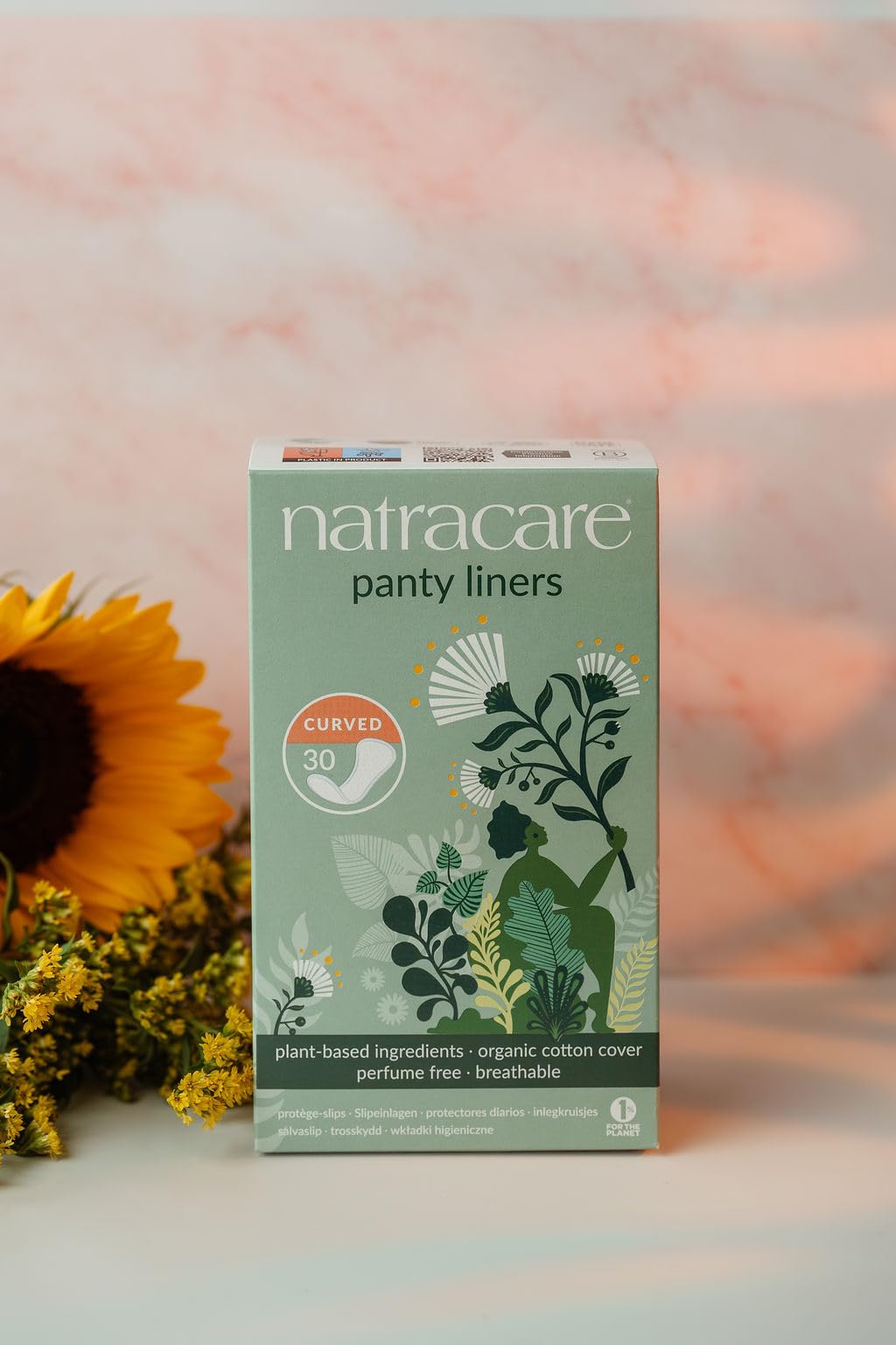 Natracare Natural Organic Cotton Curved Panty Liners for Sensitive Skin, Shaped for Extraordinary Everyday Comfort, 30 Liners Per Box (Pack of 16 Boxes, 480 Liners Total)