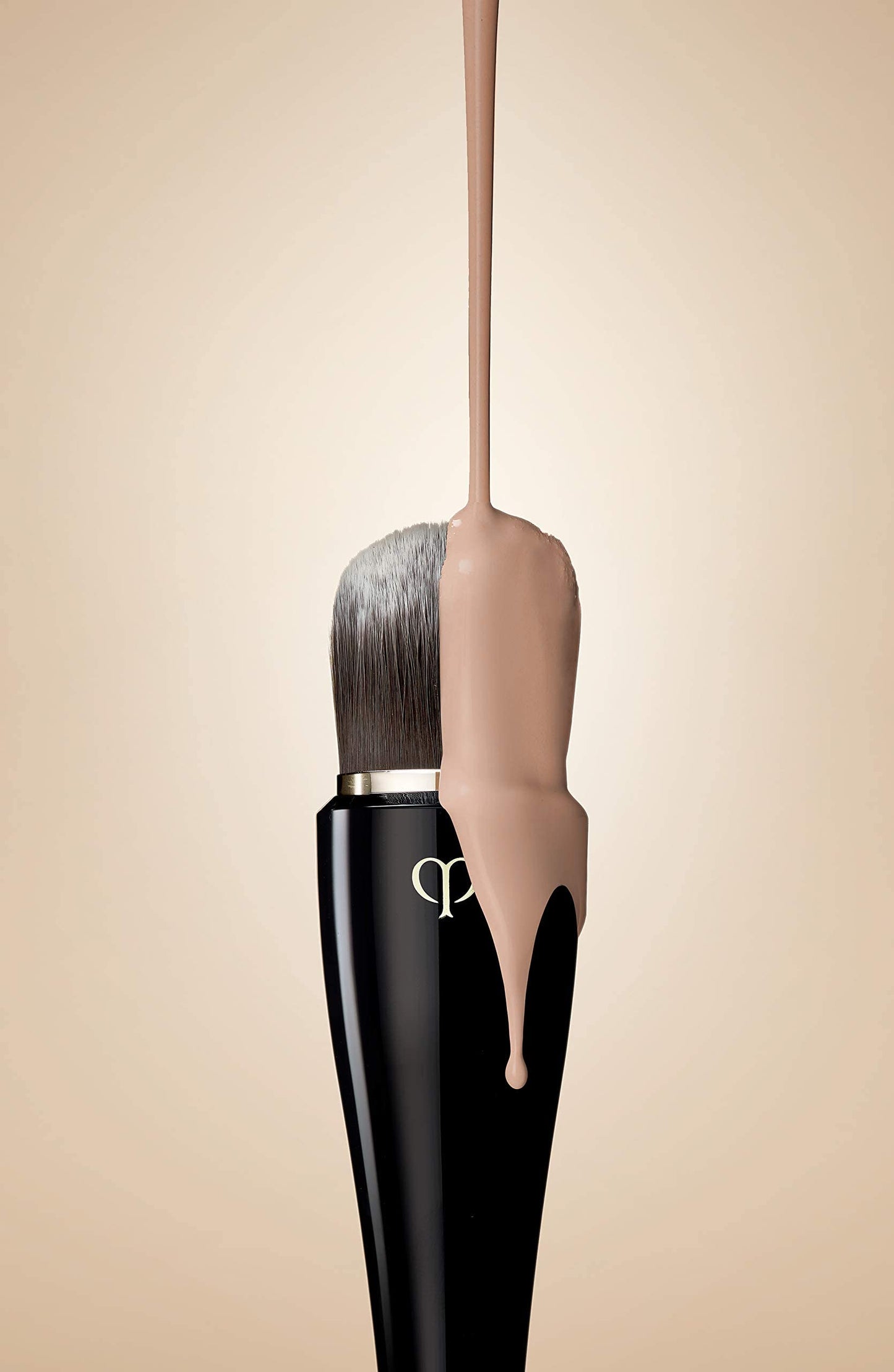Cl%C3%A9 Peau Beaut%C3%A9 Coverage Foundation