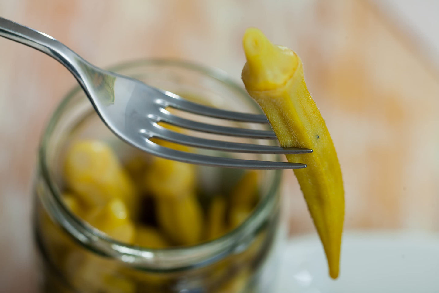 Sanniti Hot Pickled Okra | Infused with Crushed Red Pepper | Crunchy and Fiery Heat | 14.5 oz