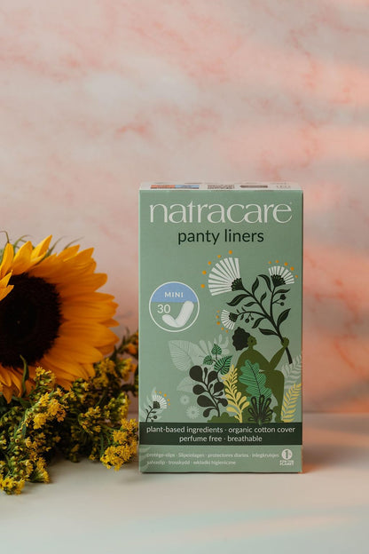 Natracare Natural Organic Mini Panty Liners, Made with Certified Organic Cotton, Ecologically Certified Cellulose Pulp and Plant Starch (1 Pack, 30 Liners Total)