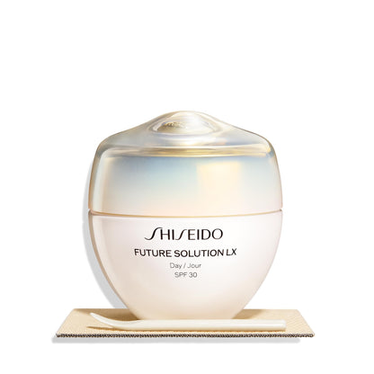 Shiseido Future Solution LX Total Protective Cream SPF 30 - Luxurious Anti-Aging Day Cream with Broad-Spectrum SPF 30 Protection - All Skin Types - Non-Comedogenic