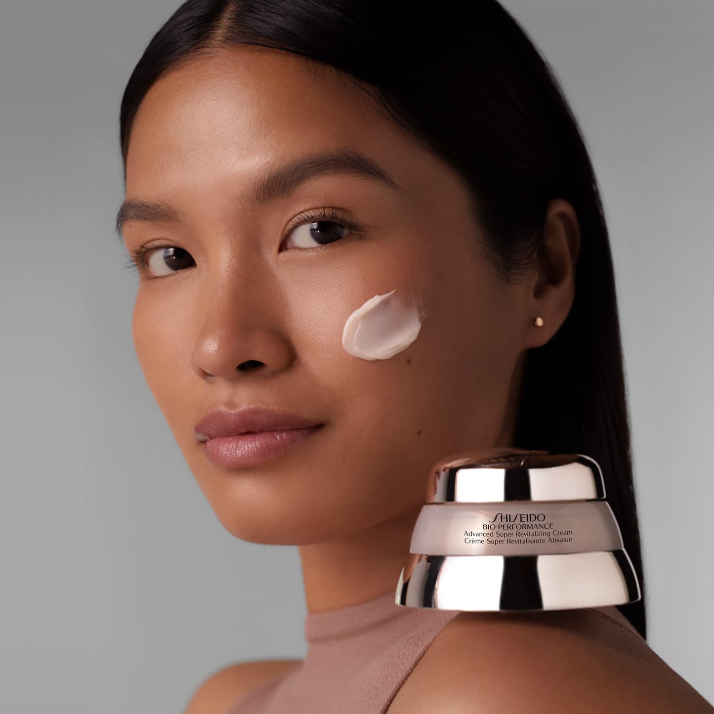 Shiseido Bio-Performance Advanced Super Revitalizing Cream - Anti-Aging Moisturizer - Reduces Appearance of Fine Lines & Wrinkles, Provides Long-Lasting Hydration