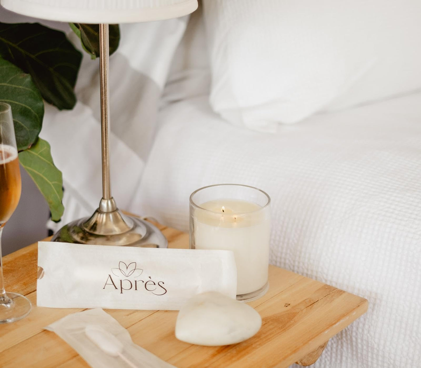 Après 10 Pack - Absorbing Sponge for Women’s Post-Intimacy Comfort. No Leaks or Drips. Longer Handle. Best Grip. Hypoallergenic, Latex-Free Feminine Care & Hygiene Solution.