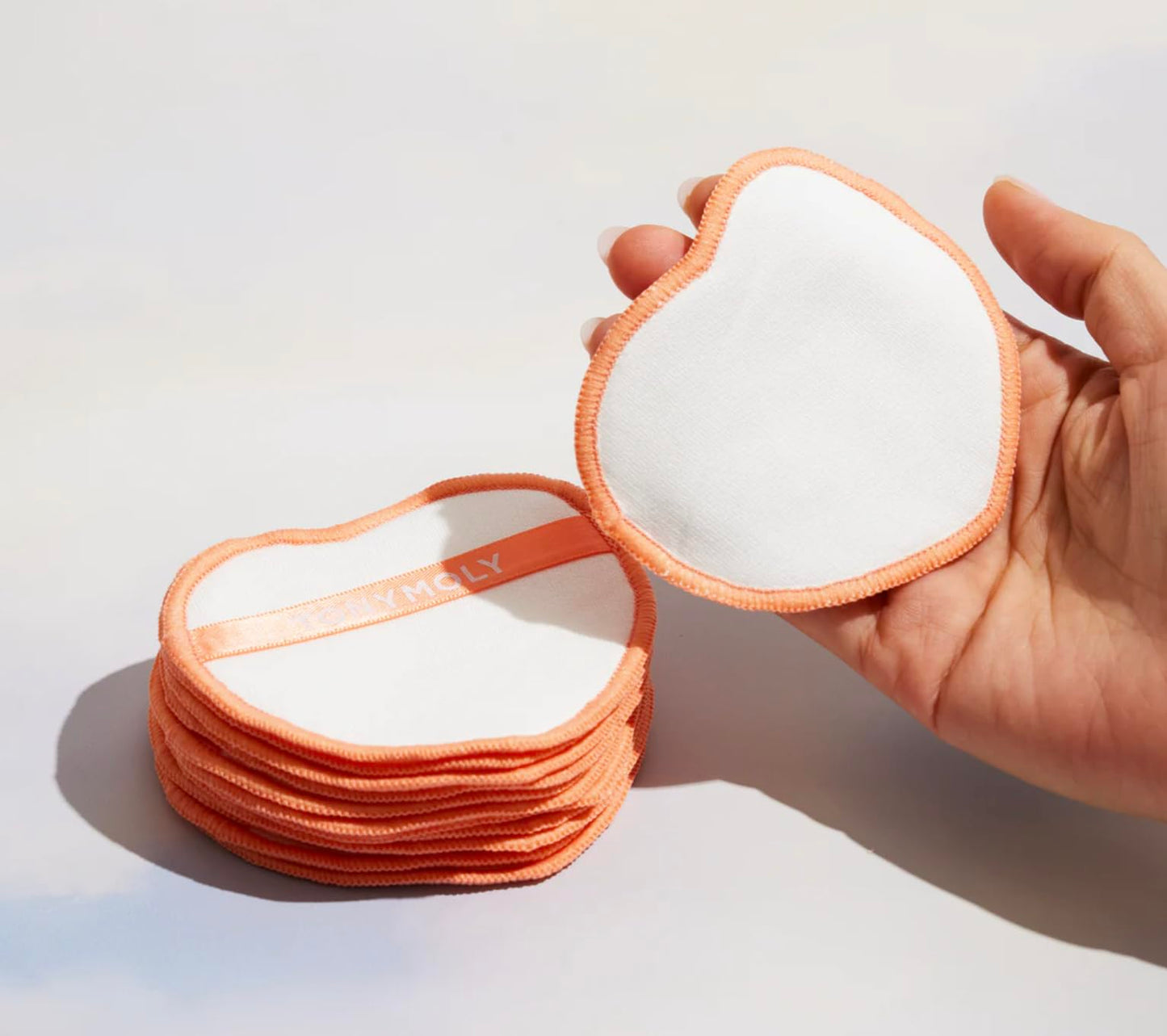 Re-Usable Cotton Rounds – 14 Heart-Shaped Eco-Friendly Makeup Pads with Storage Pouch, Gentle & Washable Skincare Cotton for Removing Makeup, Applying Toner, or Refreshing Skin