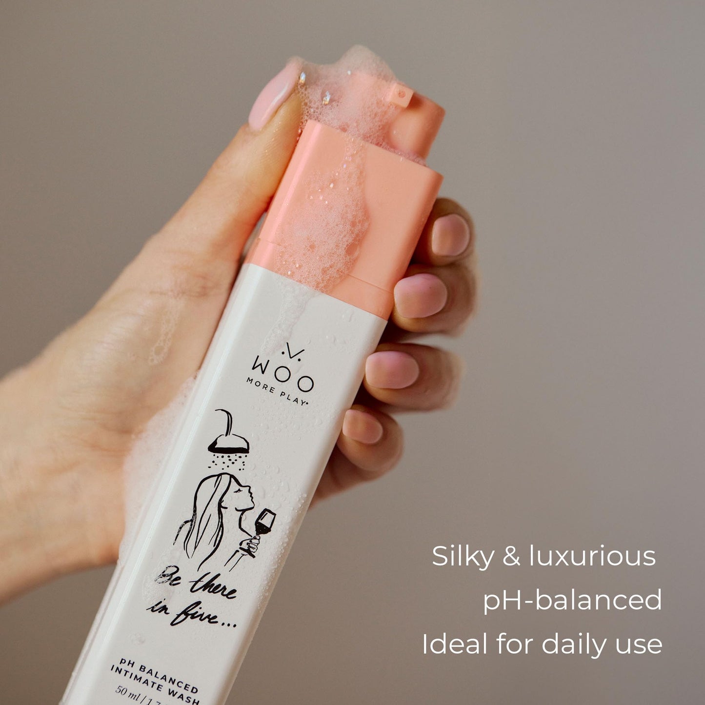 Woo More Play, Be There In Five, Feminine Wash, pH Balanced, Made With Natural Ingredients (Aloe, Calendula Extract, Matricaria Flower Extract) - 50 ml | 1.7 fl oz