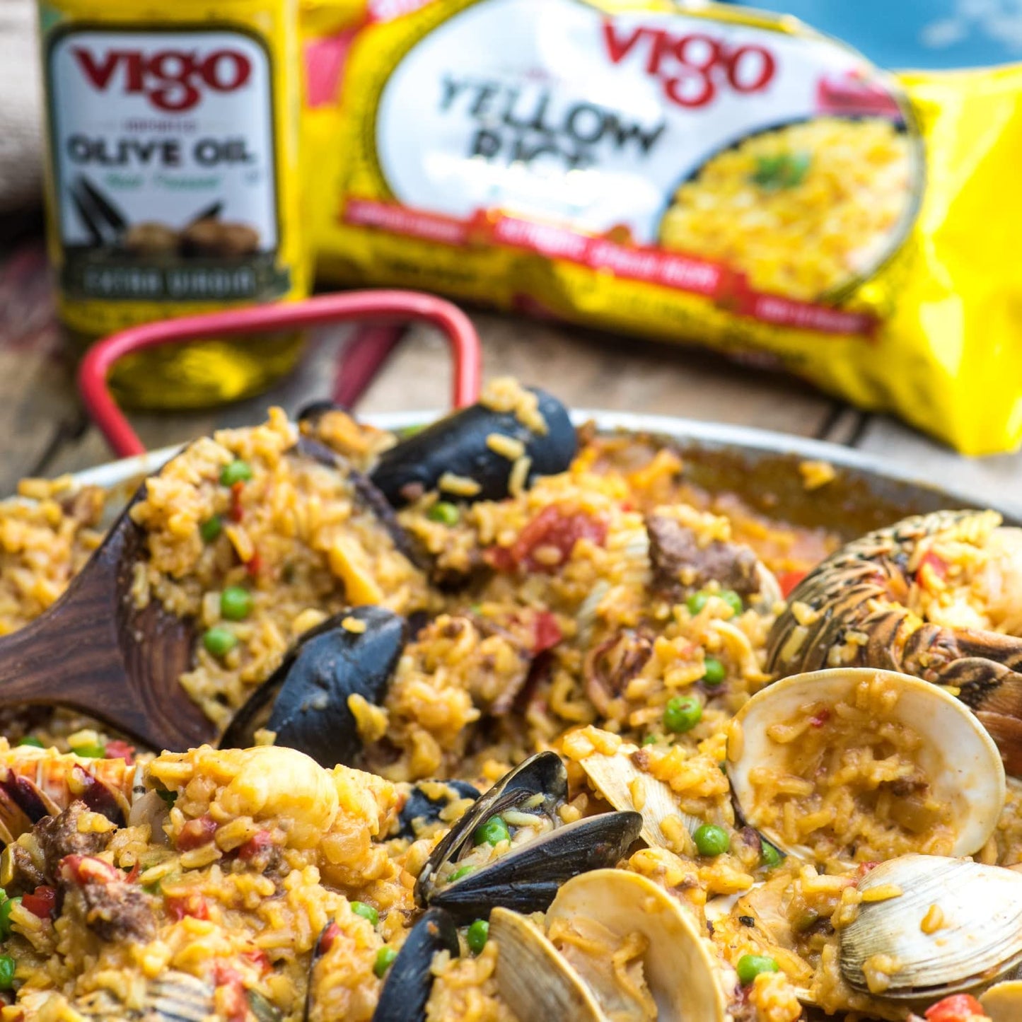 Vigo Authentic Paella Valenciana, Yellow Rice & Seafood Dinner, Spanish Recipe (Yellow Rice & Seafood Dinner, 19 Ounce (Pack of 6))