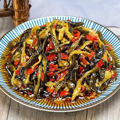 GCYYSIQS Chinese Pickled Vegetables,Homemade Pickles,Crispy Ccucumber Shreds,Breakfast Side Dishes,Ready to Eat Spicy Snack,Chili Sauce黄瓜皮(560g,2cans)
