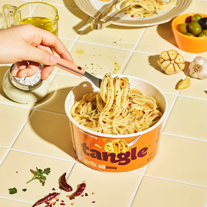 Samyang Tangle Garlic Oil Spaghetti Aromatic Roasted Garlic and Olive Oil Flavor Spicy Kick Air Dried Noodle Quick Microwave Meal 3.70 oz (Pack of 6)