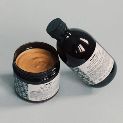 Davines Alchemic Conditioner Tobacco, Color Depositing Cream for Light Brown & Medium Brunette Hair - Intensifies & Hydrates Brown Tones with Jojoba Oil, 8.45 Fl Oz