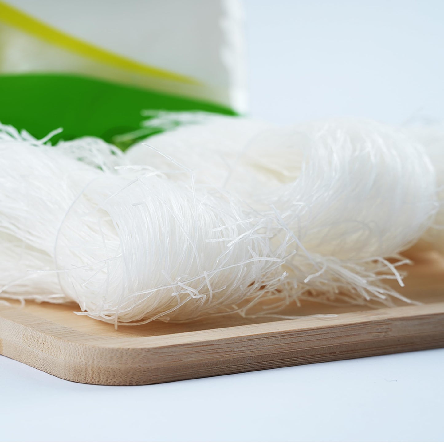 Glass Noodles，LungKuw Mung Been Threads Noodle，Fine Mung Been Glass Noodles for Stir-fries, Soups, Salads, 500g/17.6oz