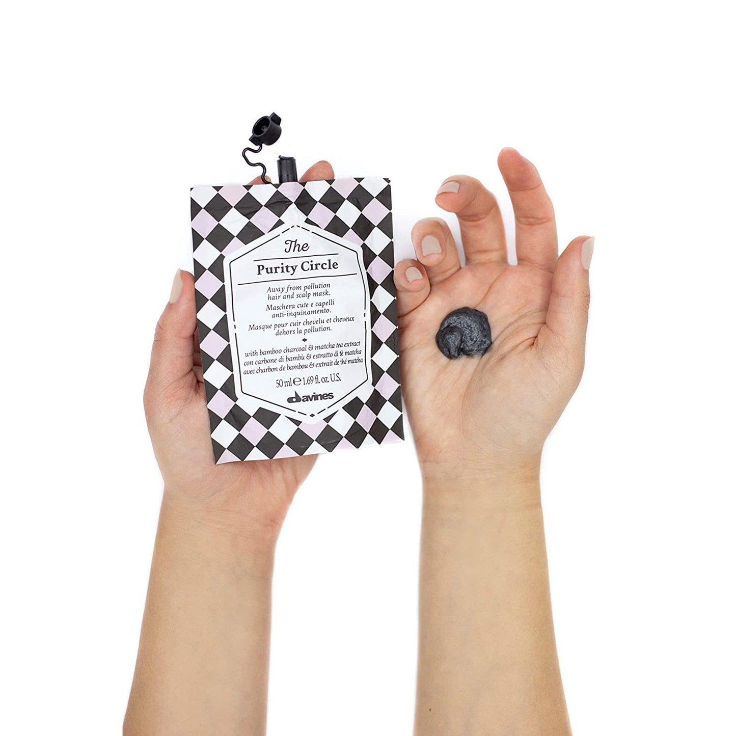 Davines The Purity Circle, Revitalizing Detox Mask for Scalp & Hair - Removes Pollution & Impurities with Bamboo Charcoal & Matcha Tea - Deep Cleansing Antioxidant Treatment, 1.69 Fl Oz