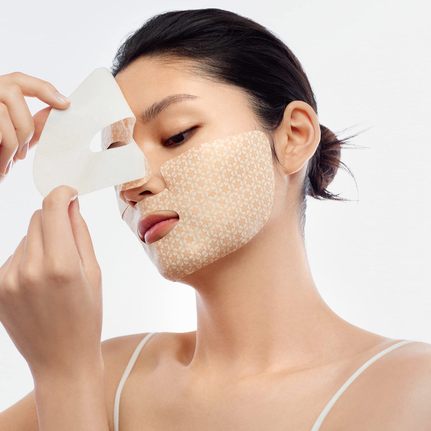 Sulwhasoo Concentrated Ginseng Renewing Sheet Mask - Korean Anti-Aging Skincare, Visibly Improves Wrinkles and Firmness, Nourishes, Hydrates & Soothes, Ginseng, Peptides & Squalene
