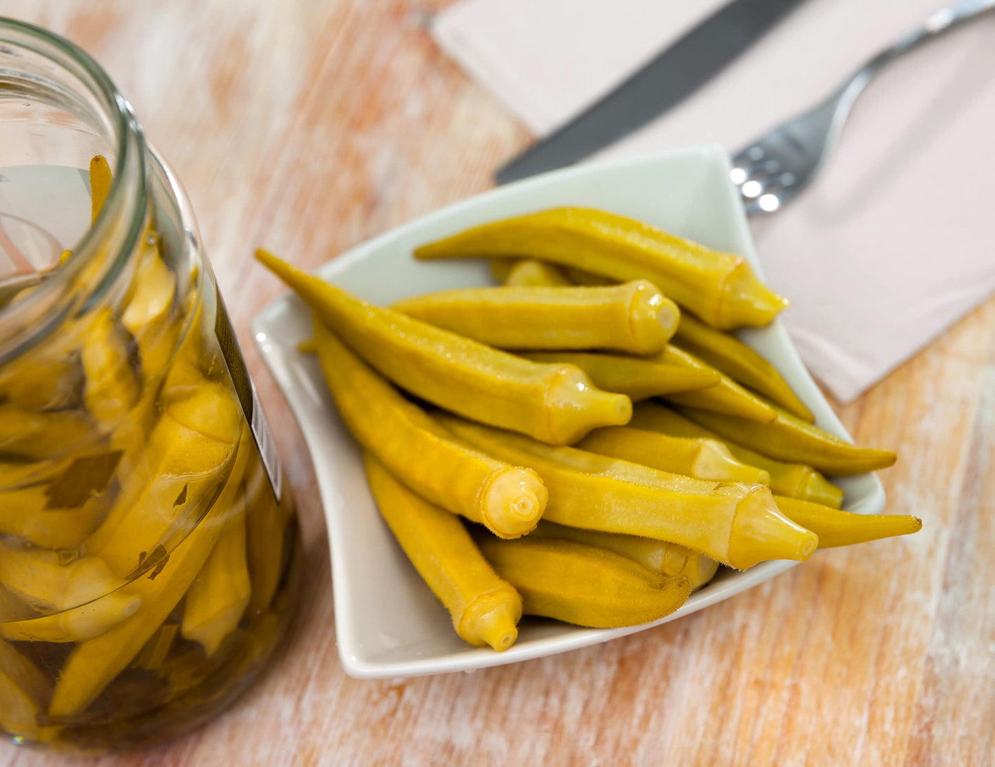 Sanniti Hot Pickled Okra | Infused with Crushed Red Pepper | Crunchy and Fiery Heat | 14.5 oz