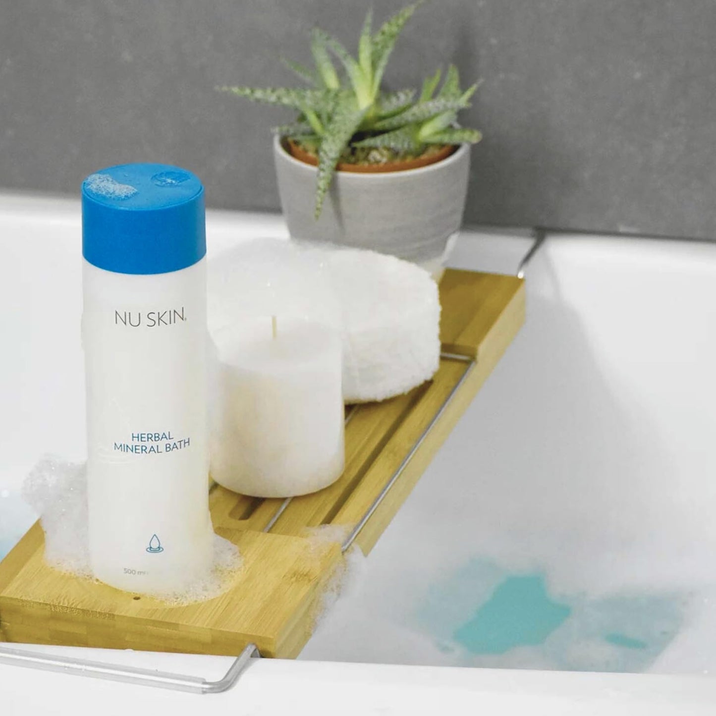 Nu Skin Herbal Mineral Bath | 16.9 Fl Oz | Relaxing Bubble Bath for Adults | Soap-Free Formula | 21 Herbal Extracts for Soothing Hydrating & Cleansing