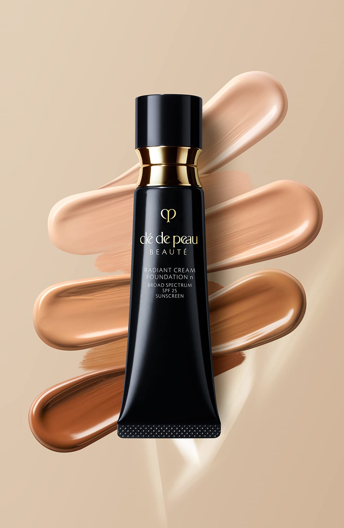 Cl%C3%A9 Peau Beaut%C3%A9 Radiant Foundation
