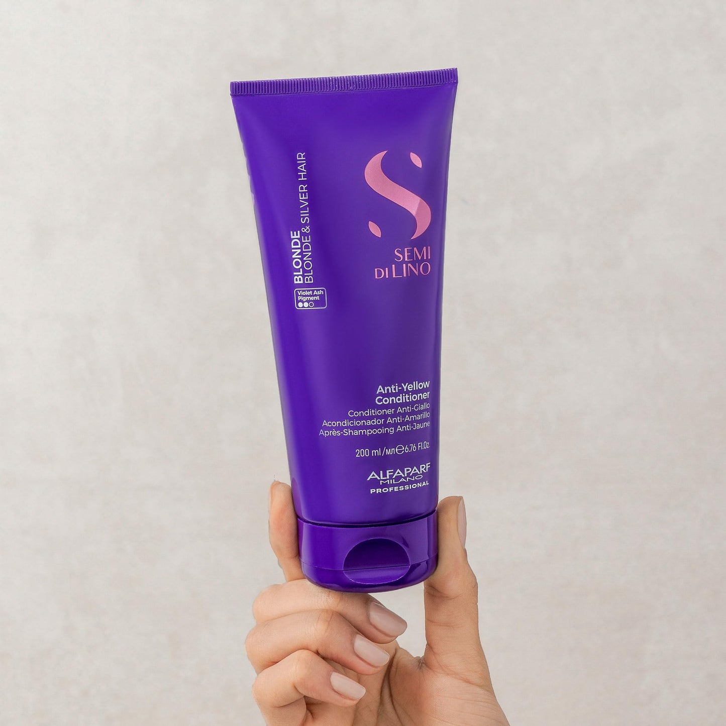 ALFAPARF MILANO Semi di Lino Color Depositing Purple Conditioner - Removes Yellow & Brassy Tones for Blonde, Platinum, Highlighted, Gray, & Silver Hair - Brightens, Moisturizes, Adds Shine