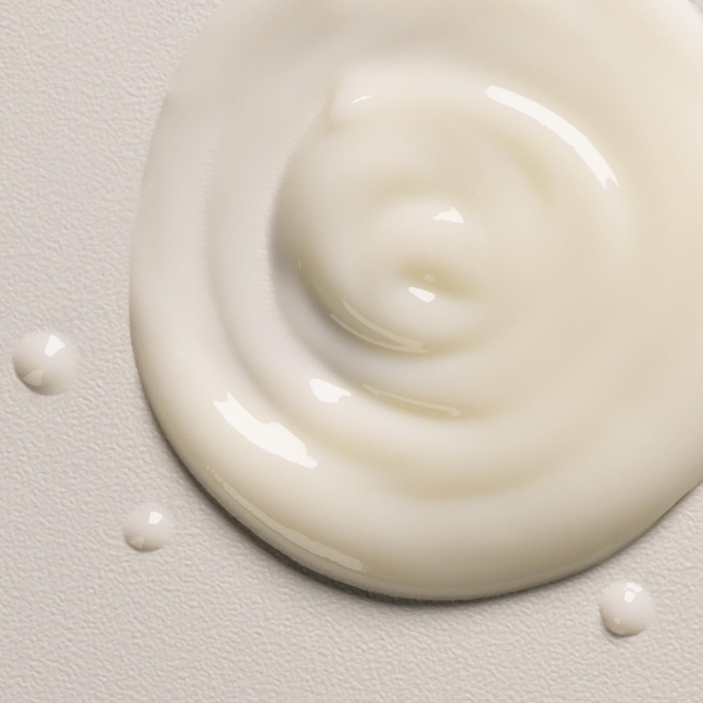 Davines OI All in One Milk | Hair Leave-in Conditioner Spray | Powerful Hair Detangler + Hydrating Leave-In Treatment | Smoothes Frizzy Hair