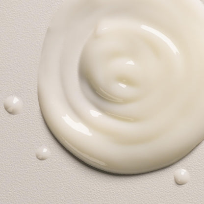 Davines OI All in One Milk | Hair Leave-in Conditioner Spray | Powerful Hair Detangler + Hydrating Leave-In Treatment | Smoothes Frizzy Hair