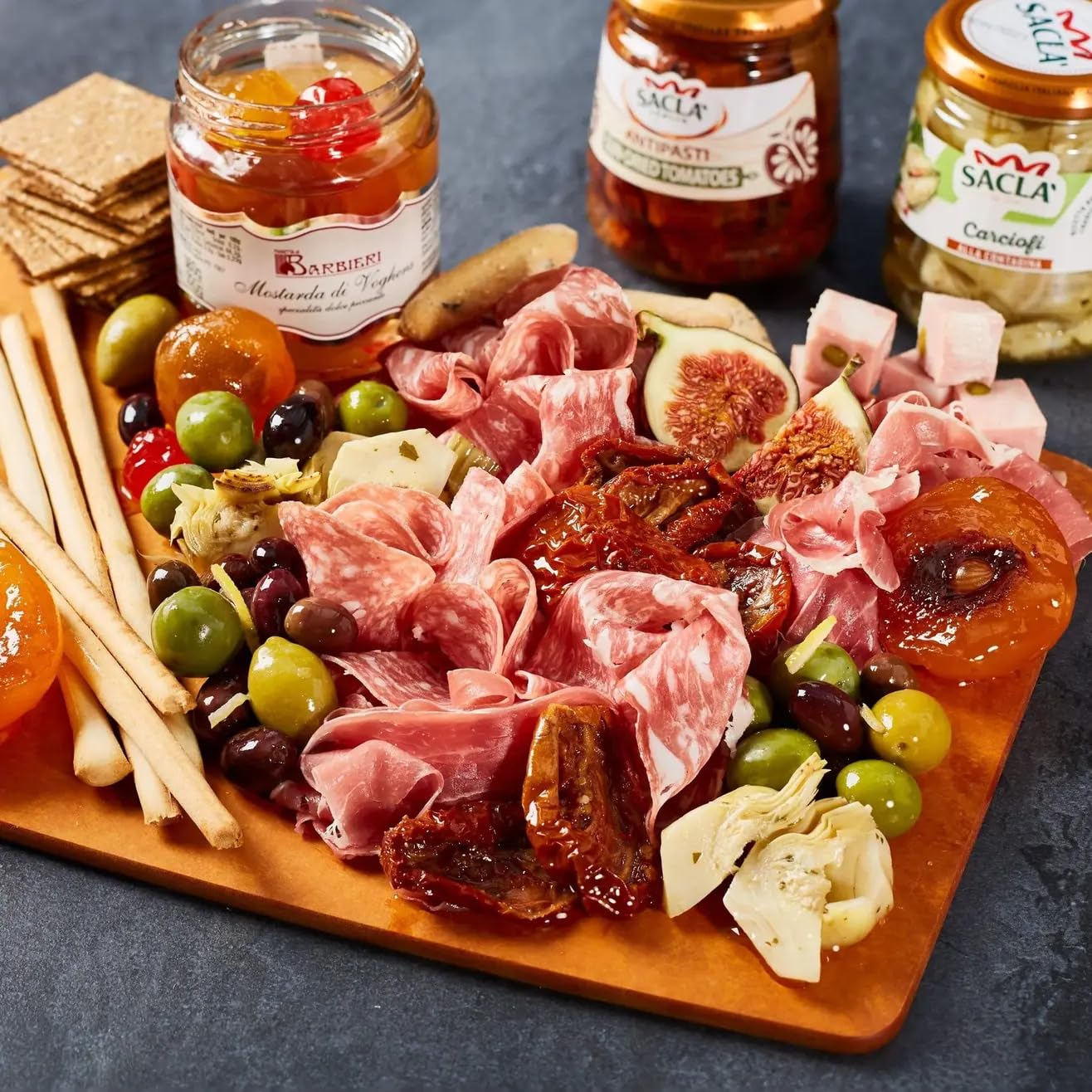 SACLA Sundried Tomatoes Antipasti in Oil | Italian Sun-Dried Tomatoes Preserved in Sunflower Oil with Herbs | 9.88 oz Glass Jar | Non-GMO Gourmet Antipasto | Imported from Italy