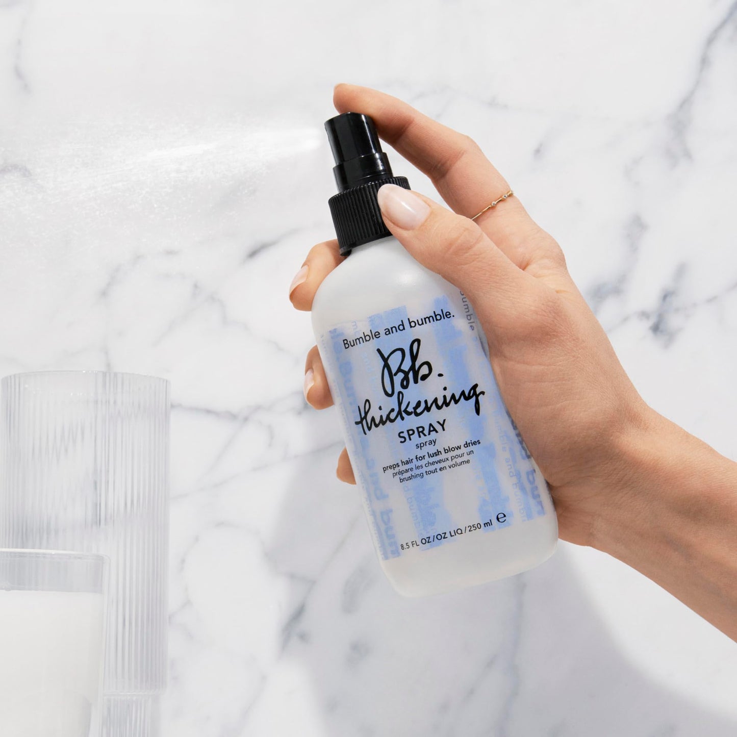 Bumble and bumble. Thickening Blow-Dry Prep Spray | Pre-Styling Primer | Adds Lightweight Volume For Lush Blow Dries | For Fine to Medium Straight, Wavy Hair Types