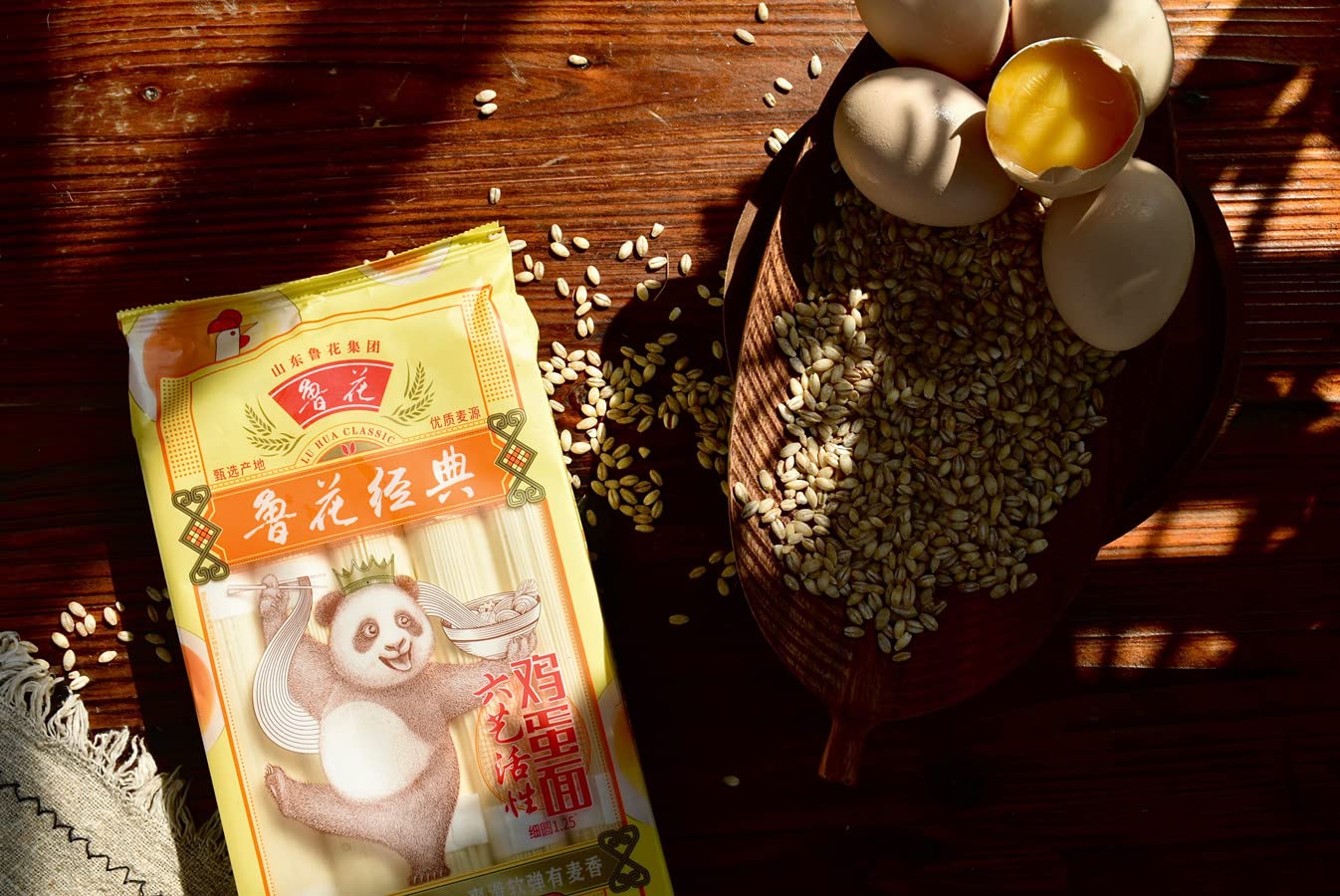 Luhua Egg Noodles 28.2 oz