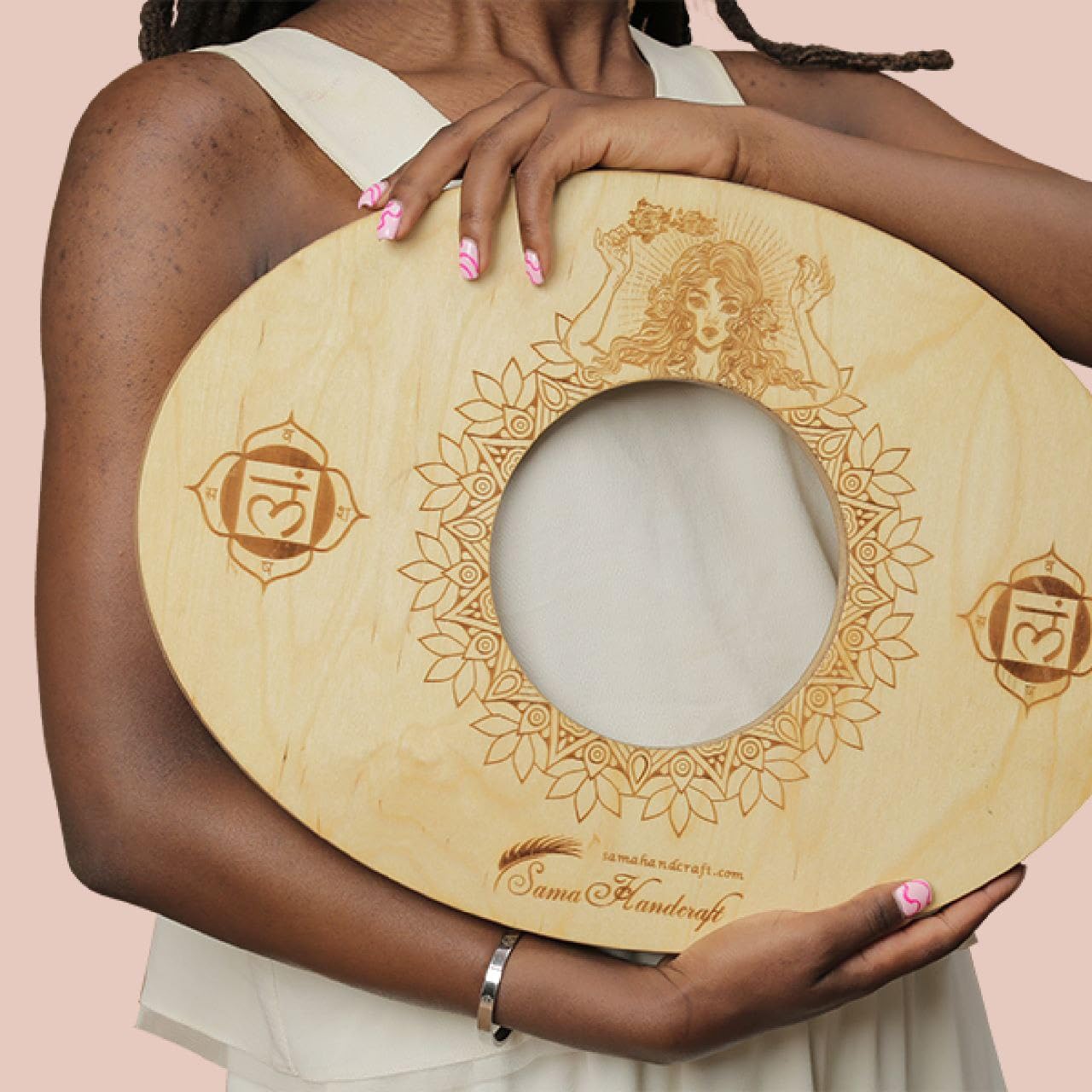 Seat for Yoni in a Luxury Package with Engraved Pictures of Goddess Yoga and Muladhara - Intro kit Package (Seat, Herbs 4 Ounce), Gold)
