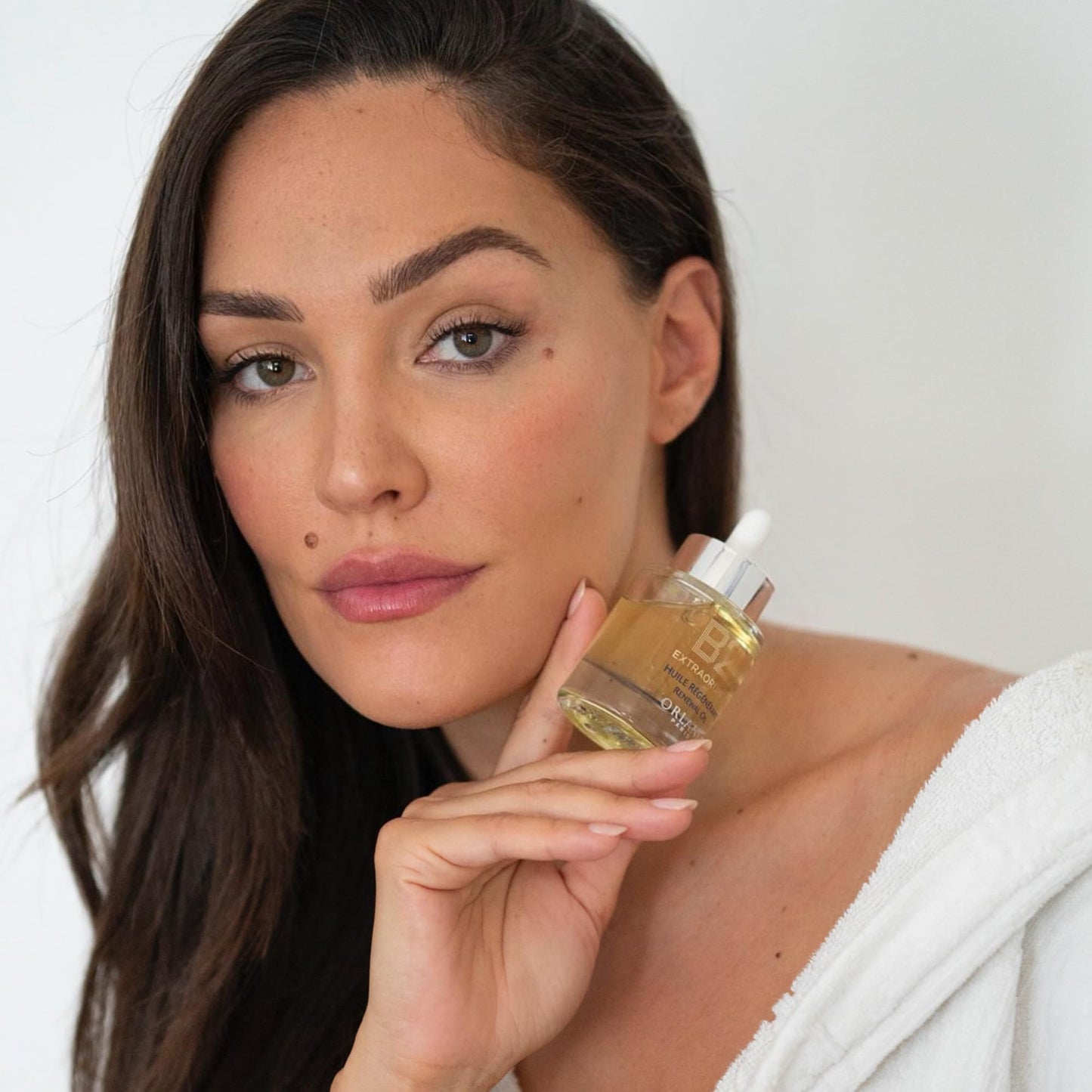 Orlane – B21 Extraordinaire Renewal Oil, Nourishing 92% Natural-Origin Face Oil, Softens Dry Skin, Smooths Wrinkles & Restores Comfort, Youth Reset Complex™, Lightweight Silky Texture