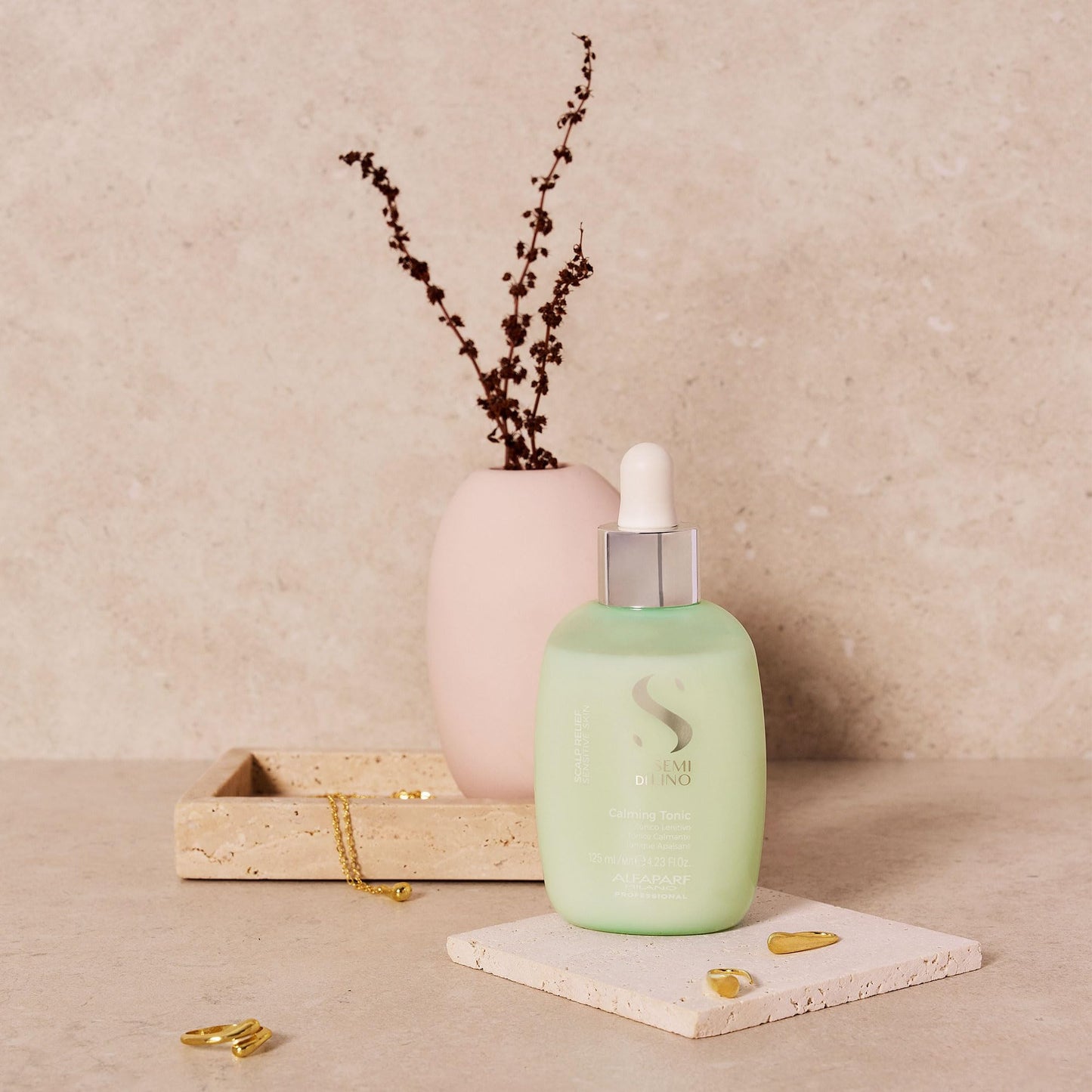 Alfaparf Milano Semi di Lino Scalp Relief Calming Tonic for Sensitive Skin - Immediate Calming Effect - Soothes, Brings Comfort and Hydrates - Itch Relief - Professional Salon Quality - 4.23 Fl Oz