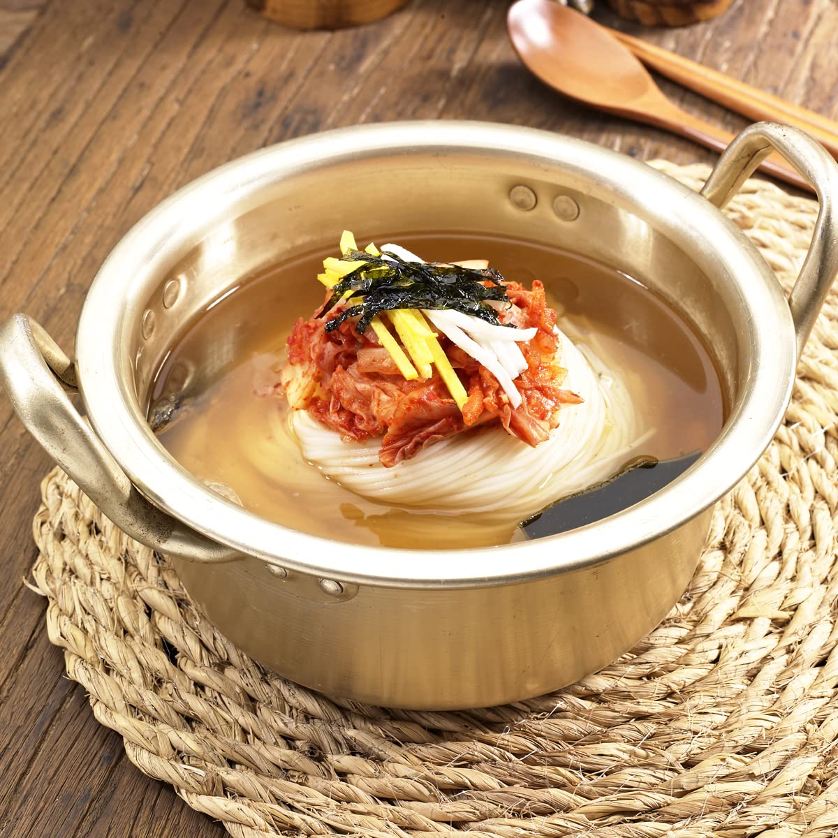 Surasang Kimchi Janchi Guksu Korean Thin Noodle Soup Bowl - Authentic Kimchi Broth, Non-Fried Noodles, Microwave Ready in 2 Minutes - 5.92 oz, Pack of 6