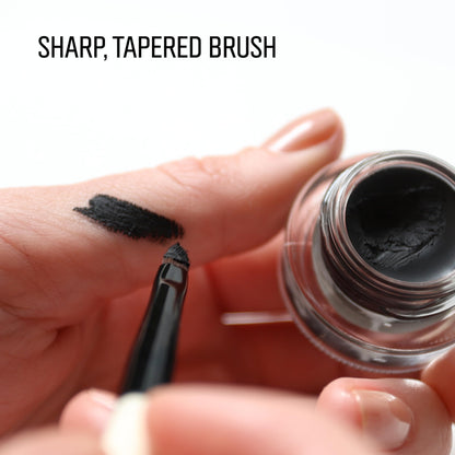 Bobbi Brown Eyeliner Brush | Eyeliner Brushes for Smudging, Precise Lines + Smokey Eyes | Works for Gel & Powder Liner