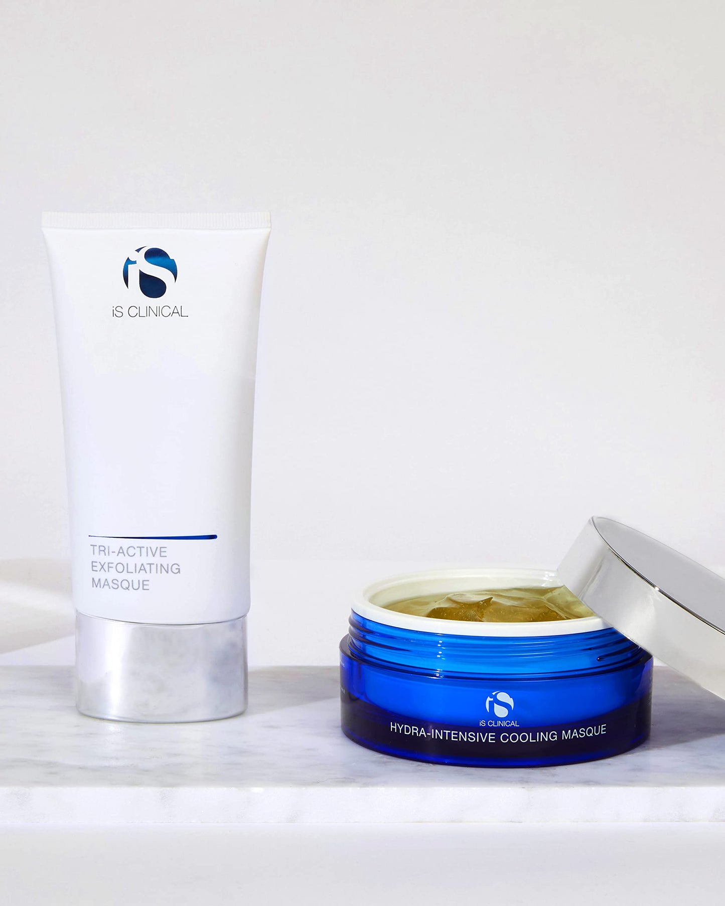 is Clinical Smooth & Soothe Clinical Facial; Exfoliating and Hydrating Skin Regimen; Collection Gift Set; Home Facial Full Kit