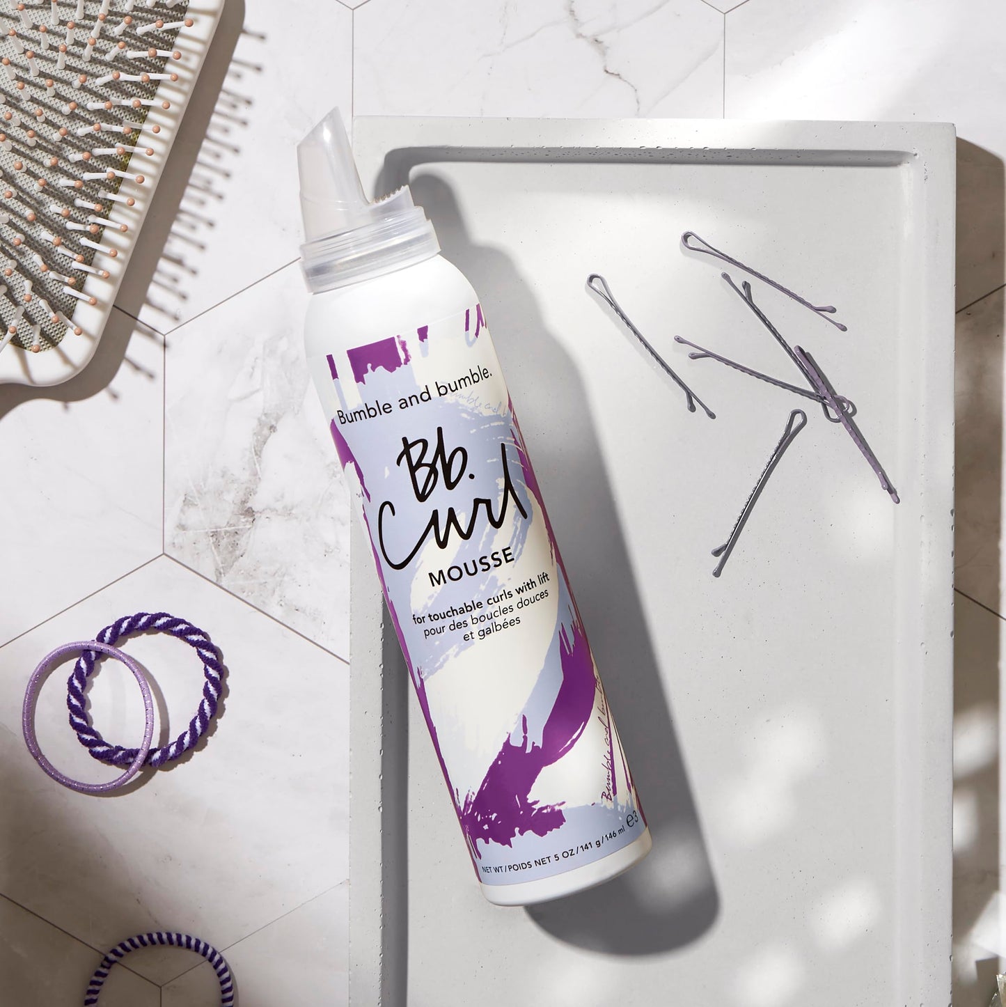 Bumble and bumble. Curl Hair Mousse | Anti Frizz | For Touchable, Volumized Curls and Waves | Adds Moisture and Hold | With Jojoba, Avocado + Coconut Oil | Standard Size, 5 Ounce