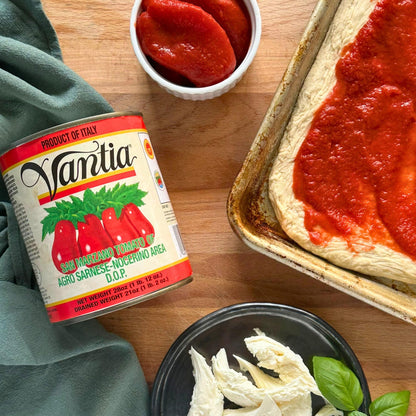 Vantia D.O.P. San Marzano Tomatoes 28 oz Can – Imported Italian Certified Tomatoes from Agro Sarnese-Nocerino, Sweet & Low-Acid, Ideal for Authentic Pizza & Pasta Sauces